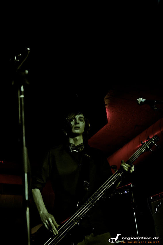 Nocebo (live im Katakombe, Karlsruhe, 2011)