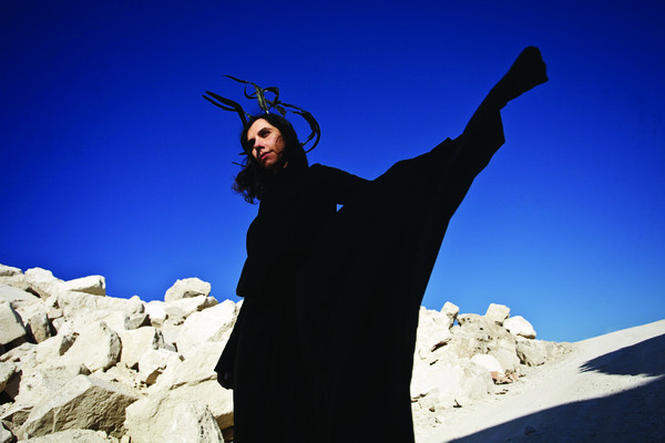 aufgelegt 02:2011 - Aktuelle Alben von PJ Harvey, Kosho, Beatsteaks, At The Farewell Party u.a. 